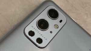 Amazon Prime Day Sale: दमदार डिस्काउंट के साथ शुरू हुई सेल, जानें Smartphones पर मिल रही डील्स के बारे में