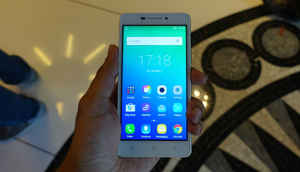 तस्वीरों में जानिये Lenovo Vibe P1M और P1 को...