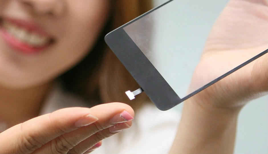 LG ने लाँच केला असा फिंगरप्रिंट सेंसर जो येईल स्मार्टफोन डिस्प्लेच्या आत
