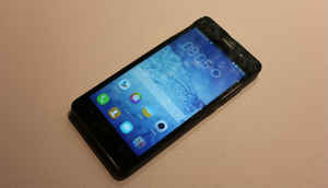 Honor 4C and Honor Bee: In pictures