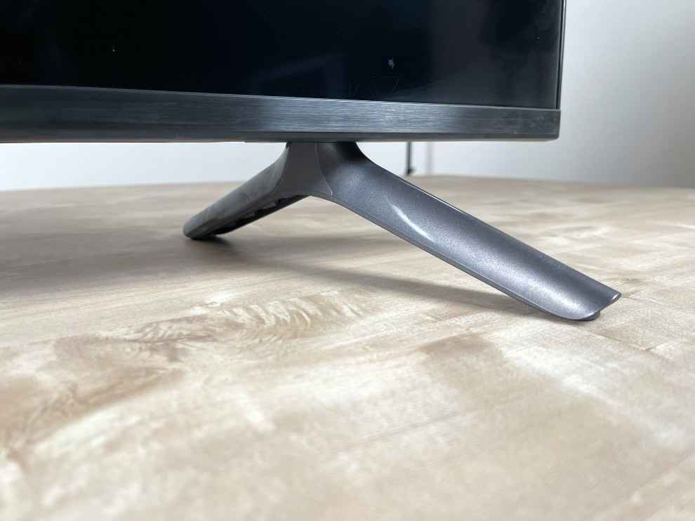 Acer TV table feet.