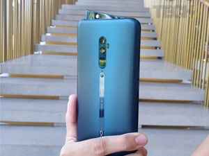 ये हैं सबसे धांसू पॉप-अप सेल्फी कैमरा स्मार्टफोंस, क्या आपके पास हैं इनमें से कोई मोबाइल फोन?