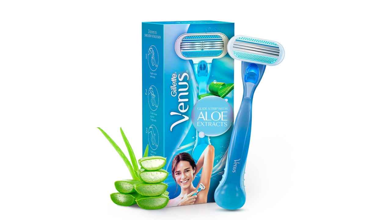 Sensitive hair removal razors for women