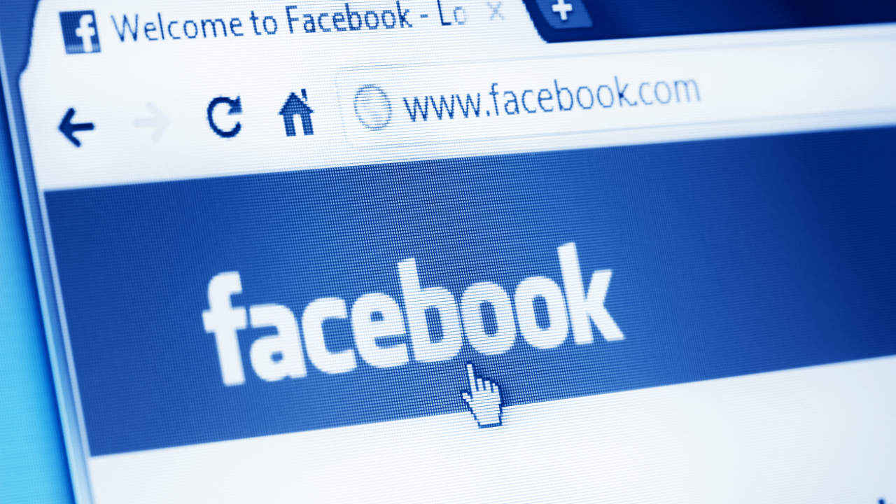 Facebook allows 5000 developers to gather user data due to a serious flaw