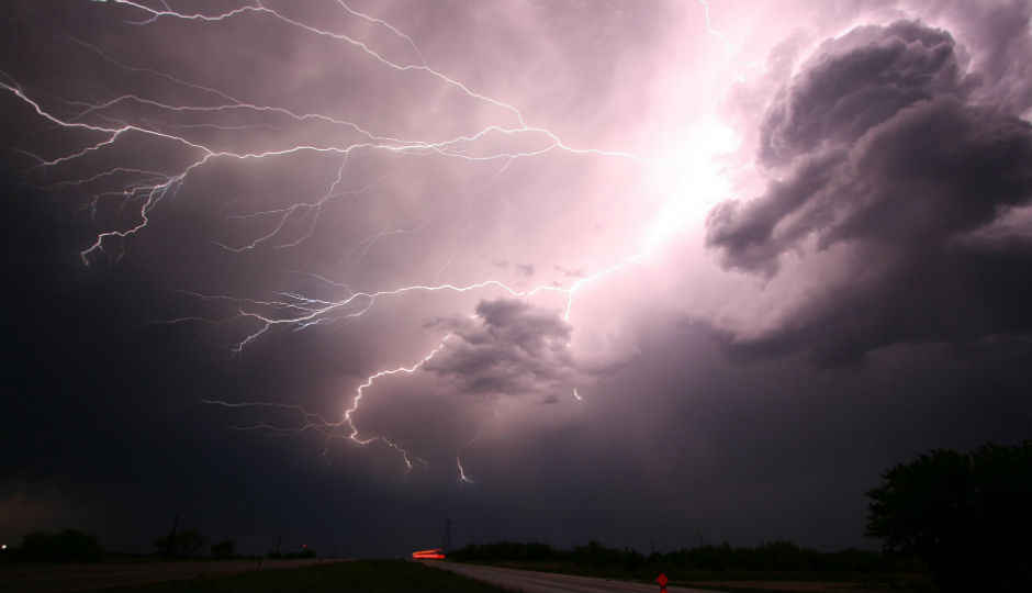 काय आहे Thunderstrom च्या मागील विज्ञान? अशा प्रकारचे वादळ आल्यावर काय करावे आणि काय करू नये