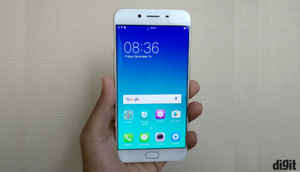 Oppo R9s: In Pictures