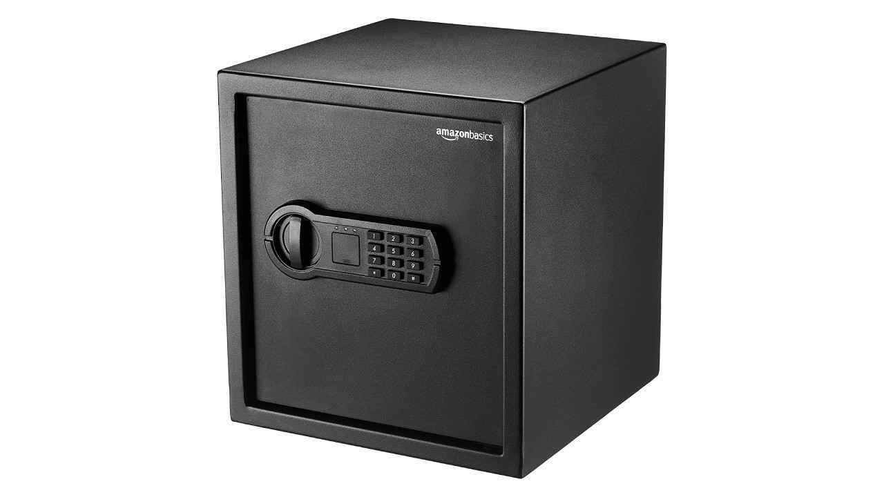 Popular electronic lockers with PIN access