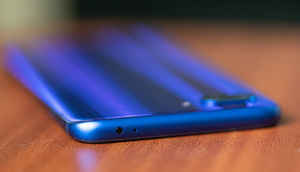 Here’s a quick look at the new Honor 10 flagship smartphone