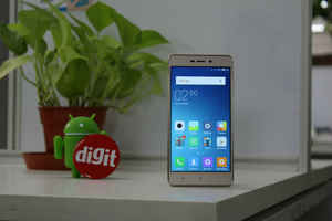 १०,००० च्या किंमतीत येणा-या ह्या स्मार्टफोन्समध्ये आहे उत्कृष्ट बॅटरी लाईफ आणि बरेच काही खास….