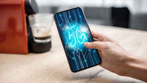 सस्ते में आने वाले धमाकेदार 5G मोबाइल फोन, लिस्ट देखकर खरीदने दौड़ जाएंगे आप