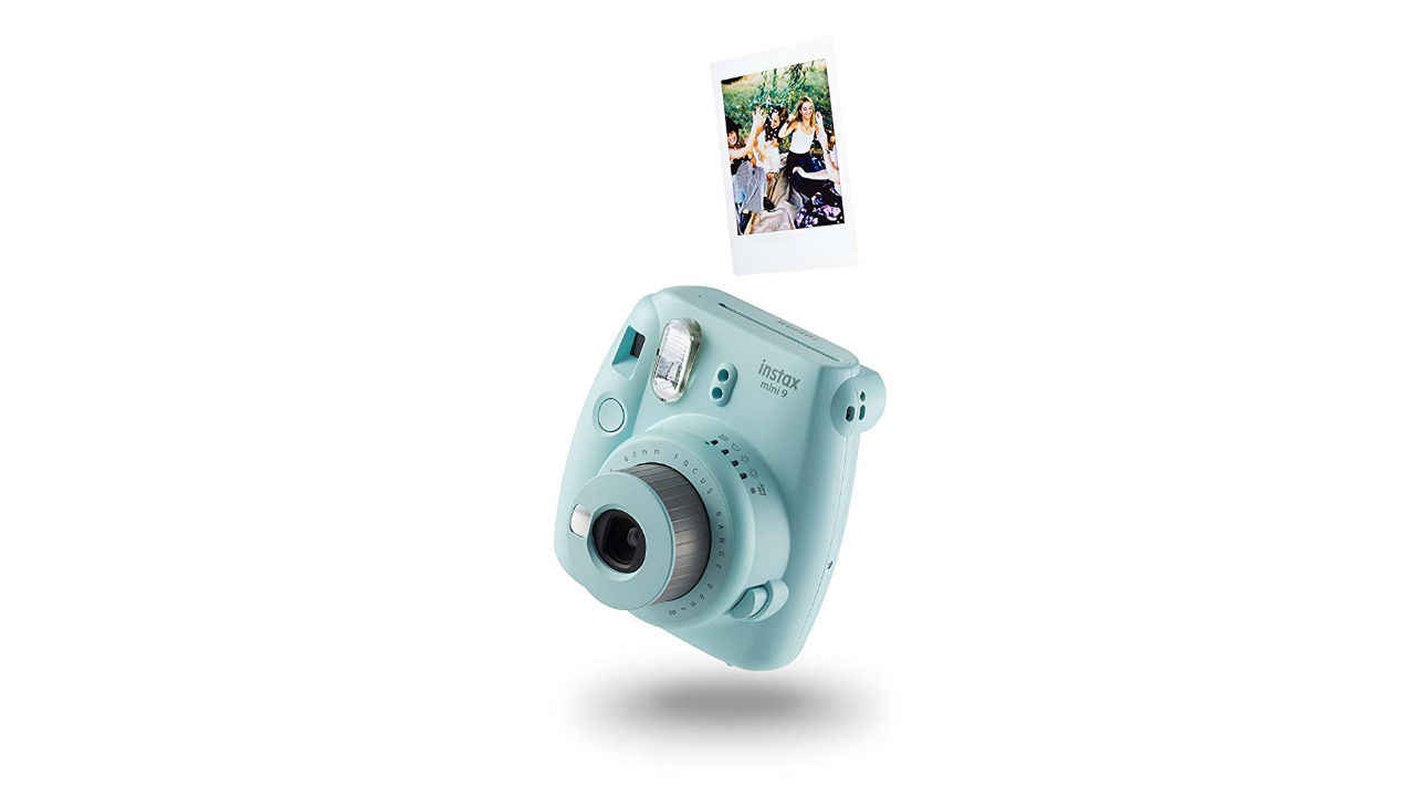 A quick look at 5 cool features of the Fujifilm Instax Mini 9