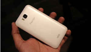 Honor 4C and Honor Bee: In pictures