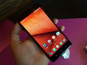 ഈ ആഴ്ചയിലെ തകർപ്പൻ പെർഫോമൻസ് പ്രധാനം ചെയുന്ന  മികച്ച സ്മാർട്ട്‌ ഫോണുകൾ