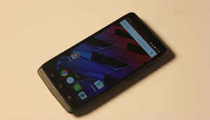 10 कमाल के स्मार्टफोंस जो आते हैं शानदार बैटरी पैक्स के साथ