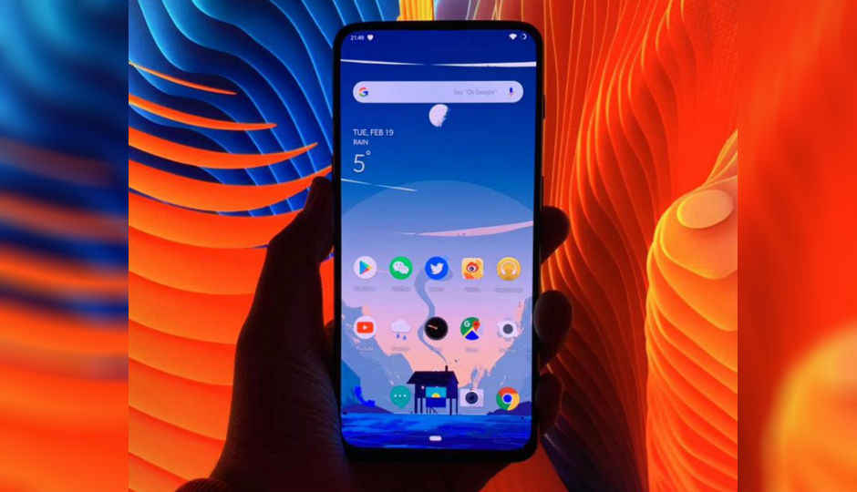OnePlus 7 alleged live image leak shows off a notchless display