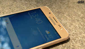 Samsung Galaxy J5, J7 (2016): In Pictures