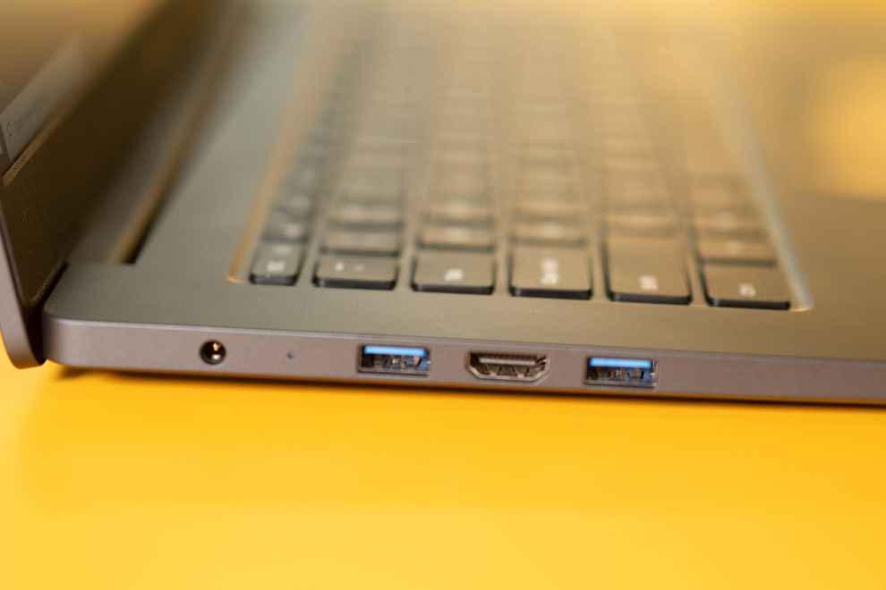 RedmiBook 15 Pro left side ports