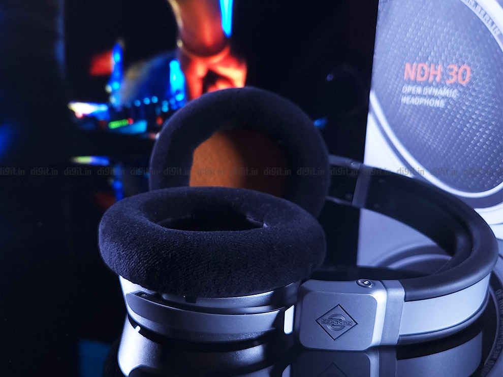 Neumann NDH 30 Review: Build and features