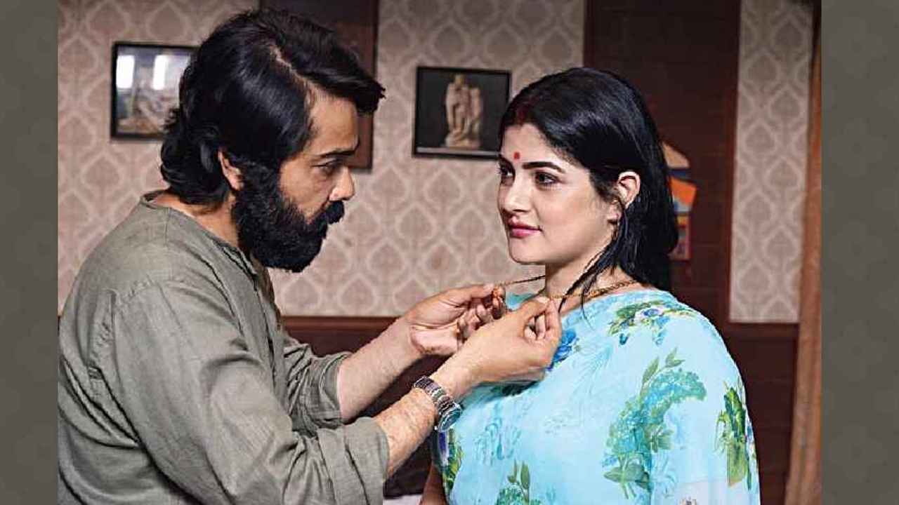 জুটি বাঁধছেন Prosenjit-srabanti, তবে বাবা মেয়ের ভূমিকায় নয়, স্বামী স্ত্রীর ভূমিকায়!