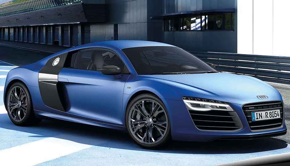 Ride an Audi R8 or a Hummer for free today, with Uber Supercars