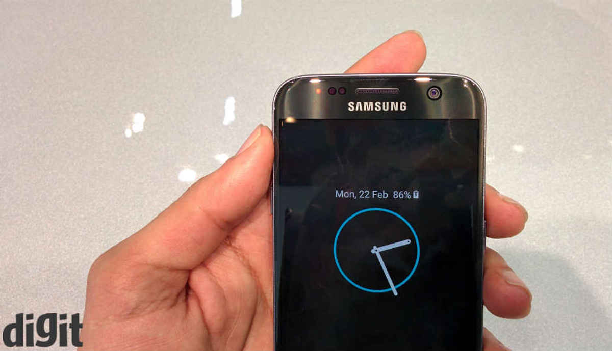 Samsung Galaxy S7 and S7 Edge: In Pictures