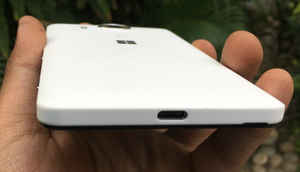 Hands On: Microsoft Lumia 950, 950XL and the new Microsoft Display Dock