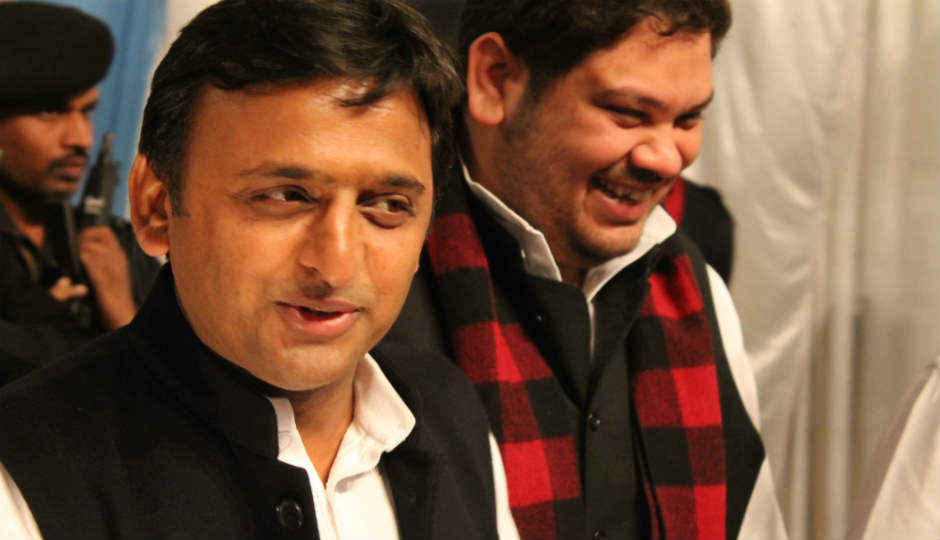 Samajwadi Party to distribute smartphones for free in a bid to win upcoming elections