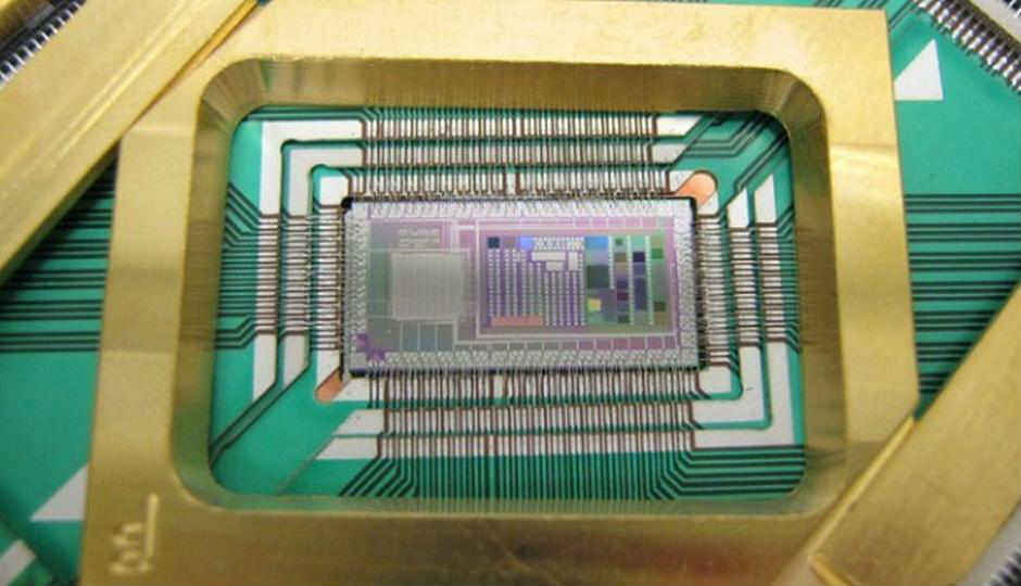 Researchers unveil design of silicon quantum computer chip