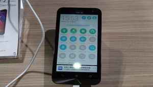 Asus Zenfone 2 and Zenfone Selfie: In Pictures