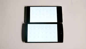 2015 में आये फ्लैगशिप स्मार्टफोंस की डिस्प्ले और बनावट में अंतर