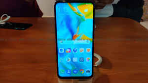 ये हैं सेल्फ़ी सेंट्रिक फोन्स, एक नहीं, दो फ्रंट कैमरा से लैस