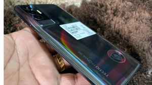 धमाकेदार बैटरी और तगड़े फीचर वाले Xiaomi-Realme और सैमसंग के 5G स्मार्टफोन, इनकी कीमत भी है कम