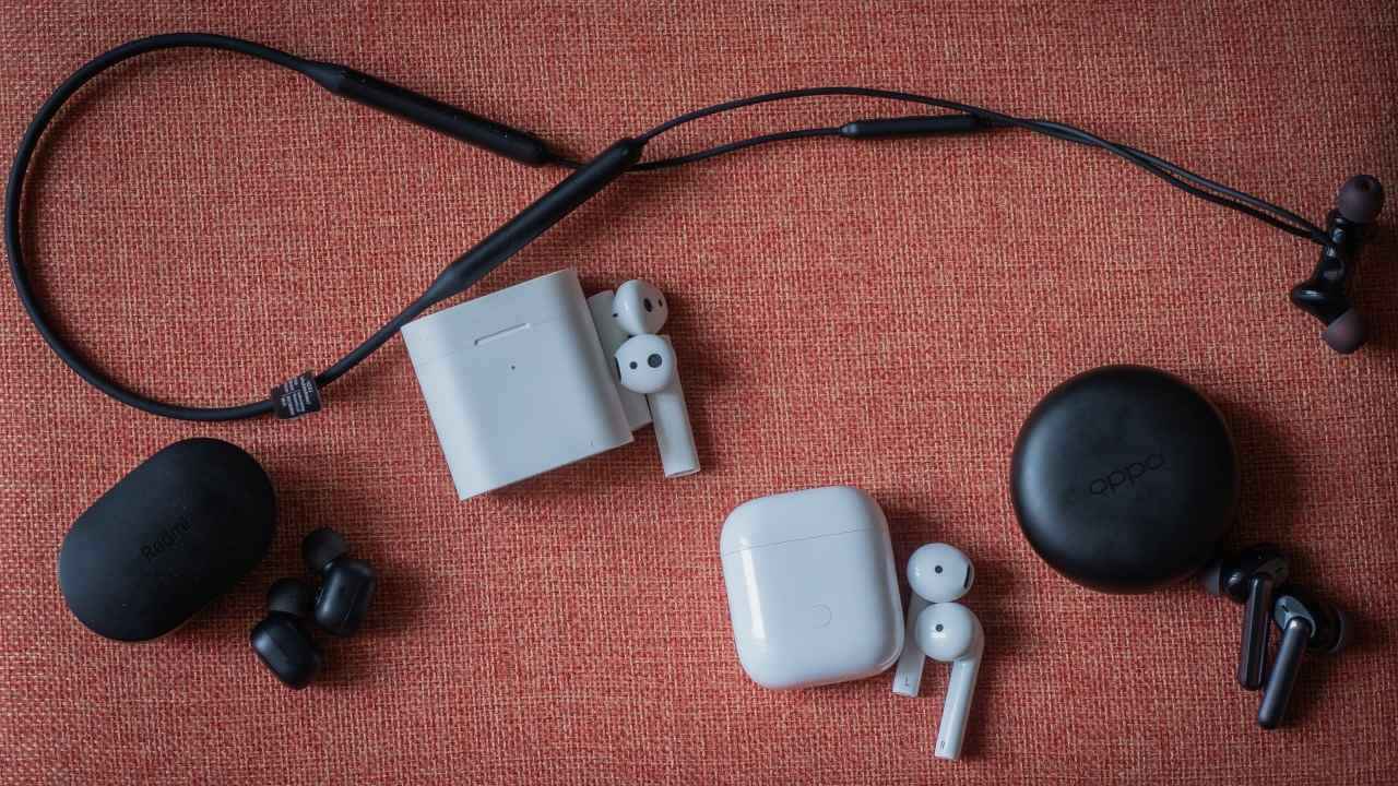 Oneplus buds z best sale vs realme buds air