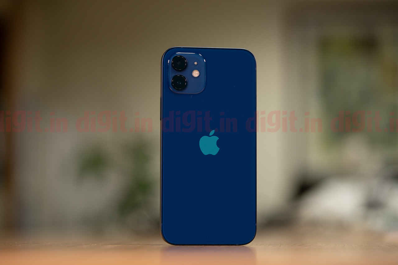 Apple tops global smartphone shipments in Q4 2020, sees double digit growth in India