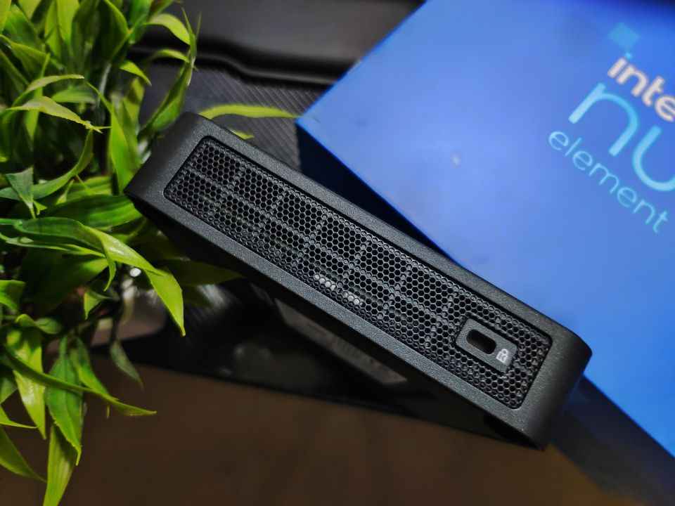 Intel NUC Pro Chassis Element