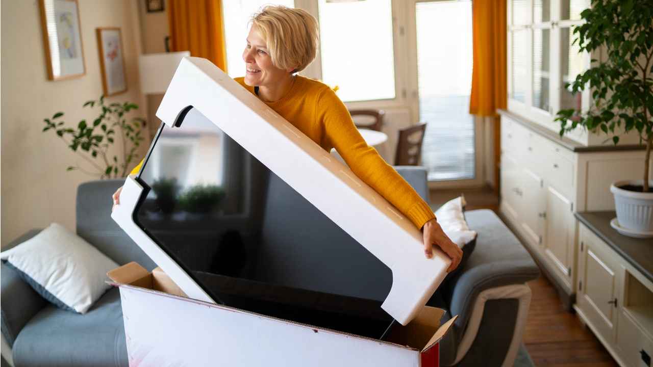 नया TV खरीदने से पहले क्रोमा पर ये TV डील्स ज़रूर देखें, बैंक ऑफर के साथ मिल रहे हैं और भी सस्ते