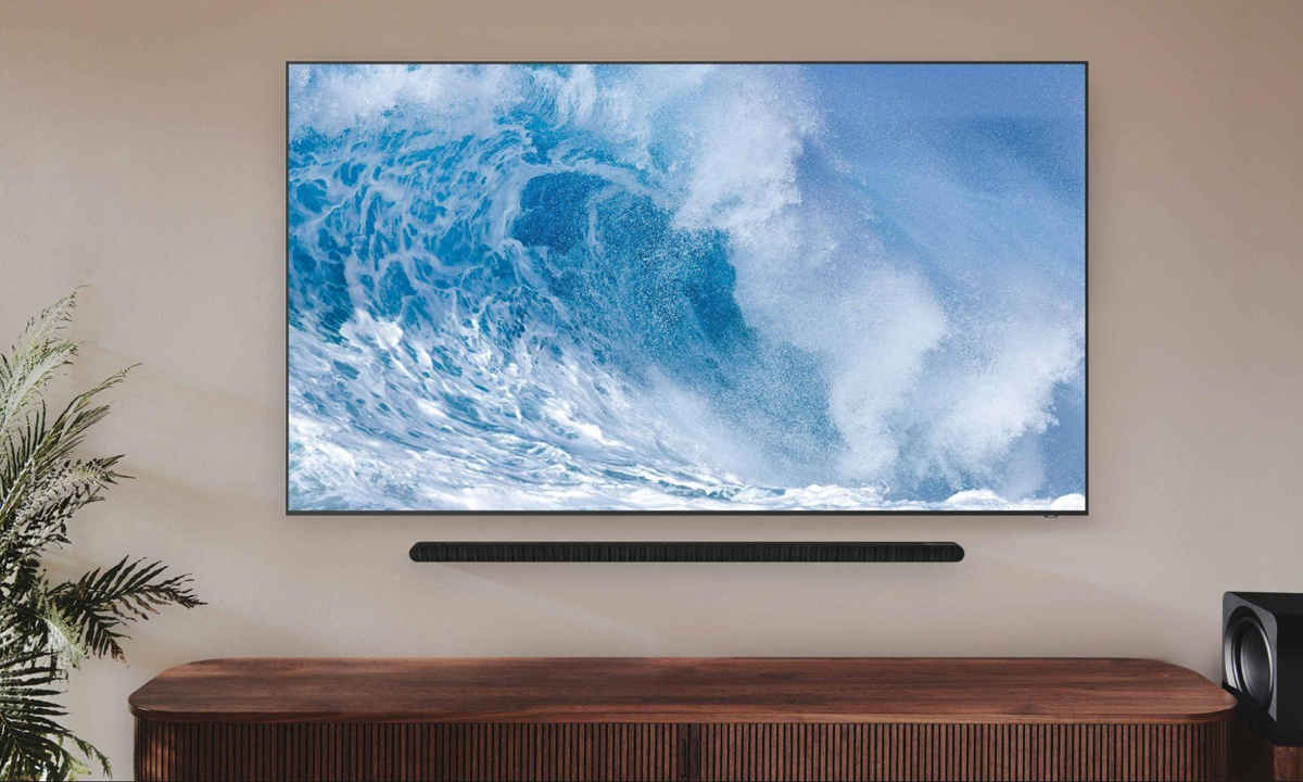 Samsung Neo QLED TVs promise outstanding picture quality and are available with exciting offers in the Big TV Day Sale