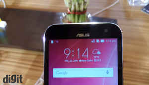 Asus Zenfone Zoom: In Pictures