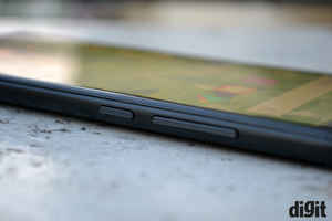 2017 లో బెస్ట్ కాంపాక్ట్ స్మార్ట్ ఫోన్స్ లిస్ట్ మీకోసం.