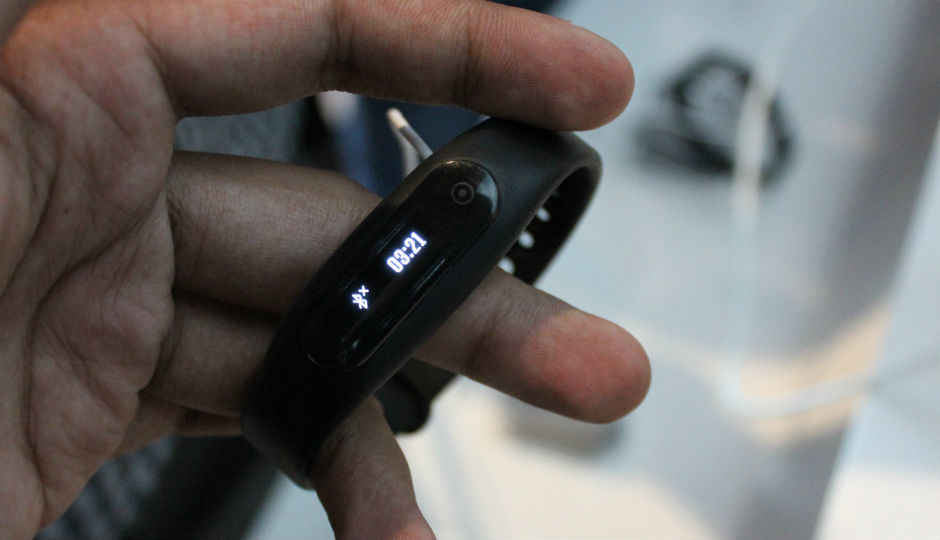 Yu Fit smartband to sell from July 29 through flash sales