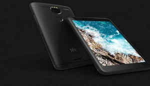 இந்தியாவில்1 13MP பிரண்ட் பேசிங் கேமரா உடன் கிடைக்கும் ஸ்மார்ட்போன்கள்