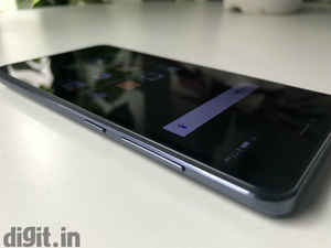 అమెజాన్ లో 20  స్మార్ట్ ఫోన్స్ పై  భారీ డీల్స్ .