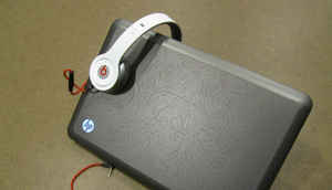 How to test a laptop in a retail store before buying one