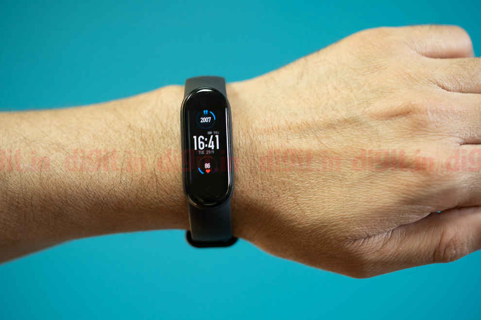 Mi Smart Band 5 has a nice build quality and is water resistant