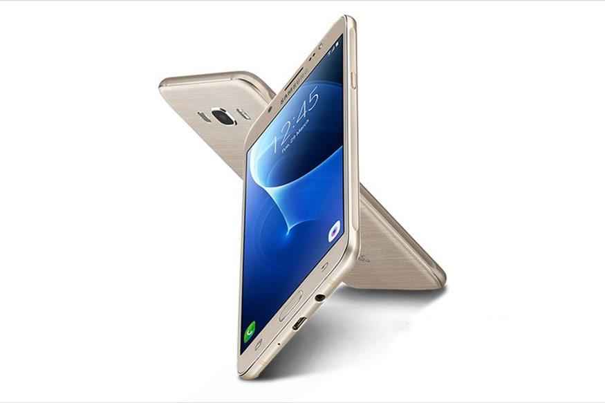 Samsung Galaxy J5 (2016) एंड्राइड 7.0 नूगा के साथ आया नज़र