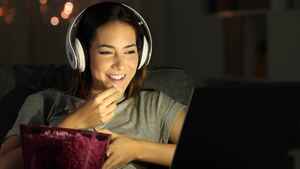 मनोरंजन से भरपूर ये वेब सीरीज़ और फिल्में नहीं देखीं तो ज़रूर करें अपनी लिस्ट में शामिल