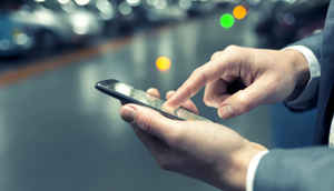 உங்க   ஸ்மார்ட்போனில் இந்த தப்ப மட்டும் தப்பி  தவறி கூட செய்யாதீங்க.