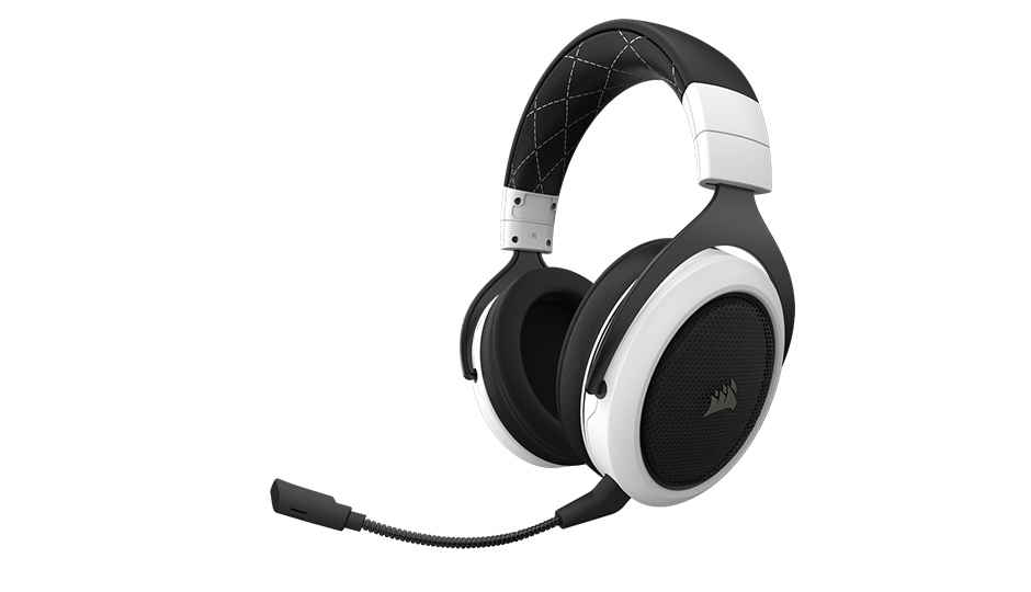 CORSAIR showcase the HS70 WIRELESS Series Gaming Headsets at COMPUTEX 2018