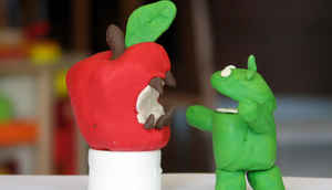 మీ ఆండ్రాయిడ్ స్మార్ట్ ఫోన్ లో virus/hacking రాకుండా  ఏలా వాడుకోవాలి? పోయిన ఫోన్ ను ఎలా పొందాలి?