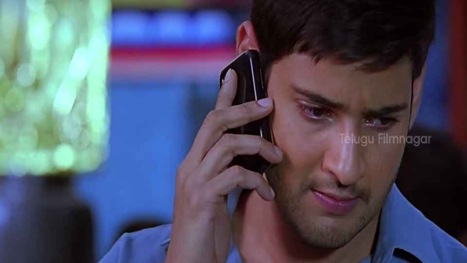 ఇక్కడ కనిపించే ఫోన్ సంభాషణ సినిమా సన్నివేశాలు ఏ సినిమా లోనివి చెప్పగలరా?